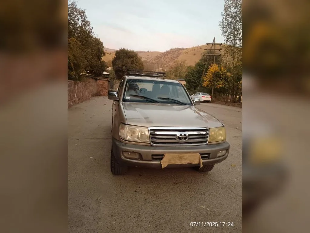 Toyota Land Cruiser