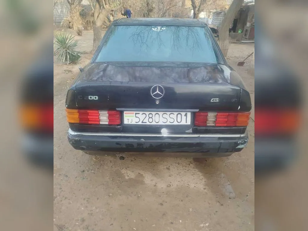 Mercedes-Benz W124