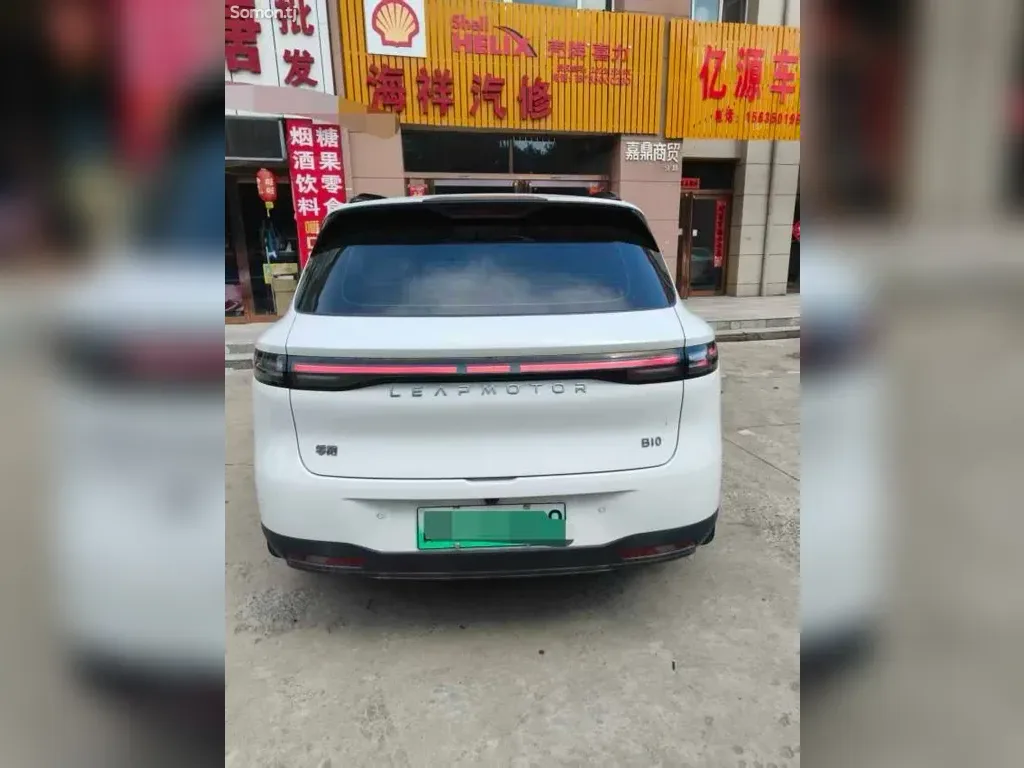 Leapmotor B10