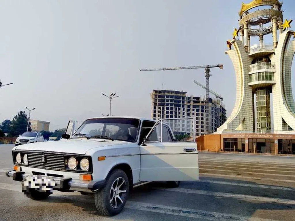 Lada 2106