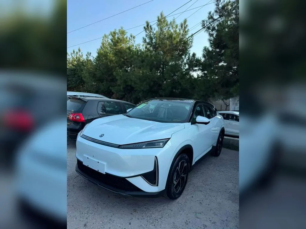 Dongfeng L7