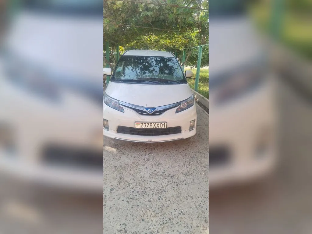 Toyota Estima
