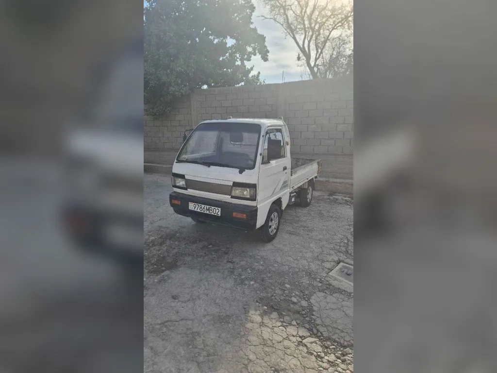 Бортовой автомобиль Daewoo Labo