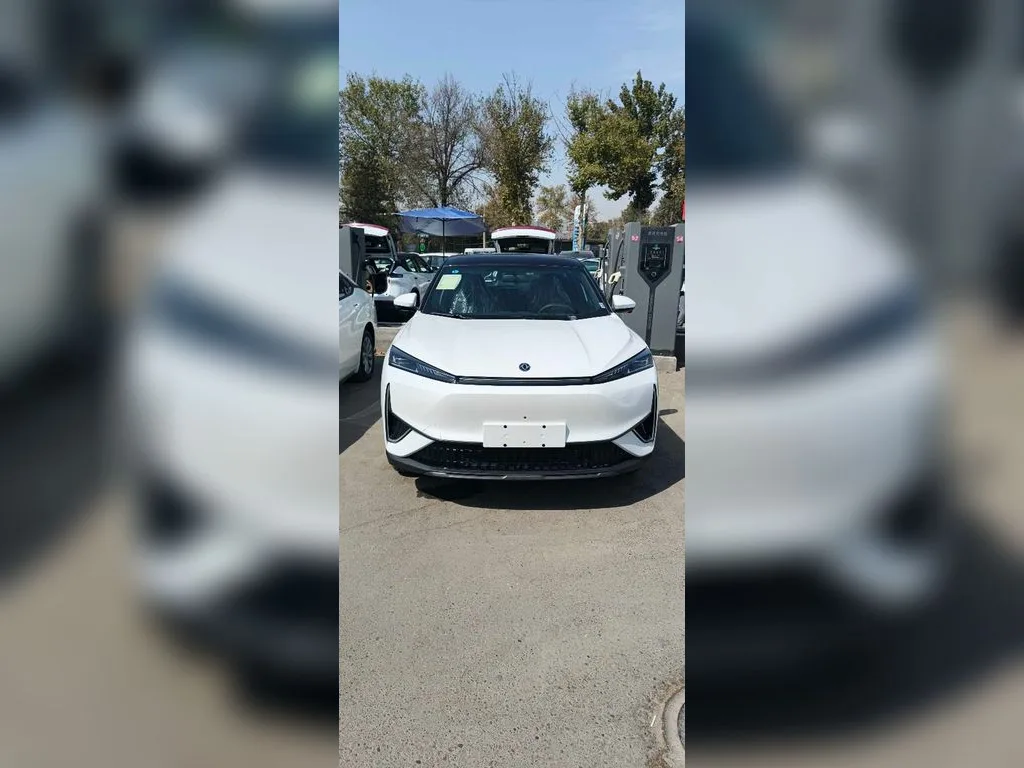 Dongfeng L7