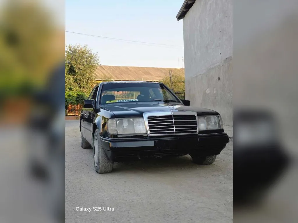 Mercedes-Benz W124