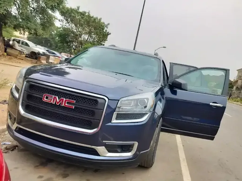 GMC Acadia