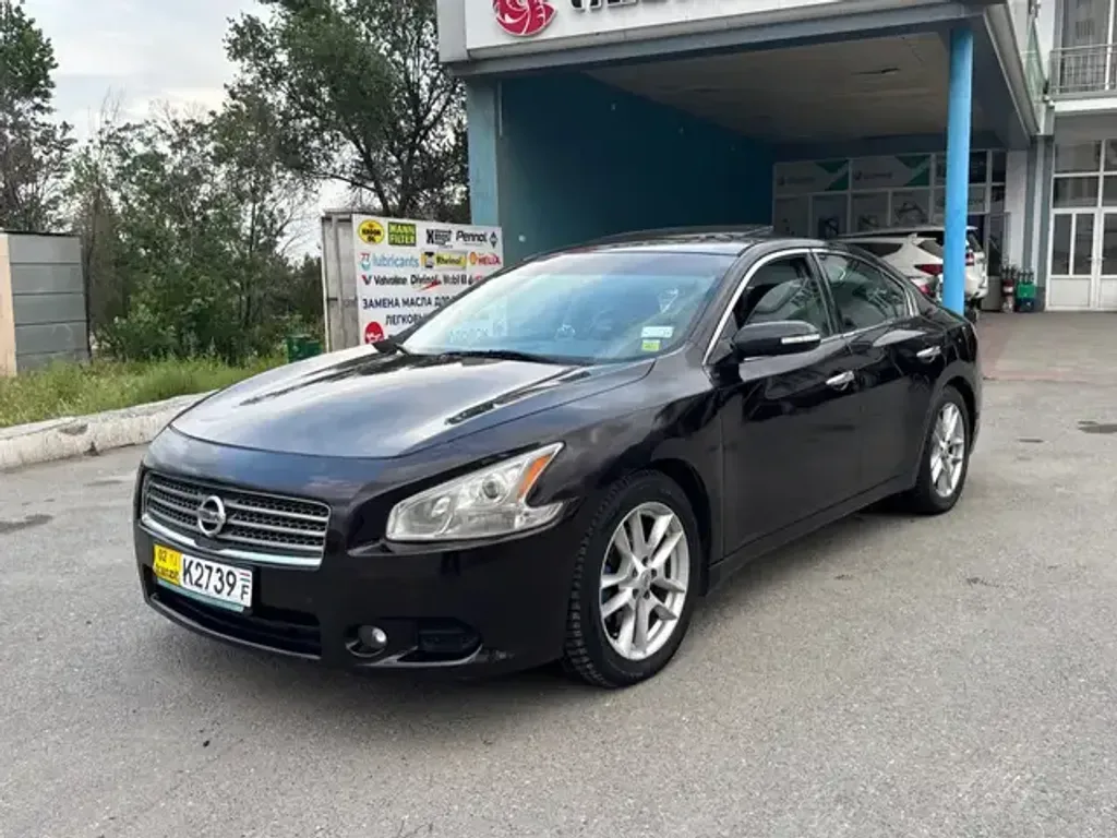 Nissan Maxima