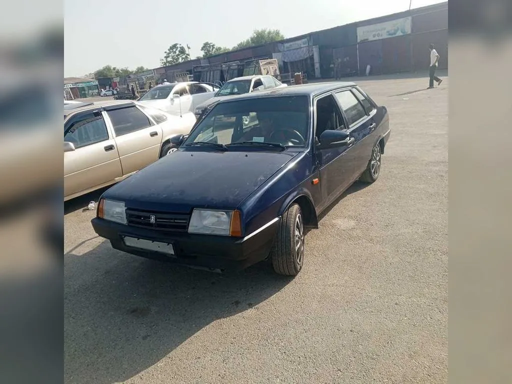 Lada 21099