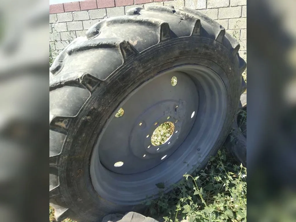 Колёса на трактор