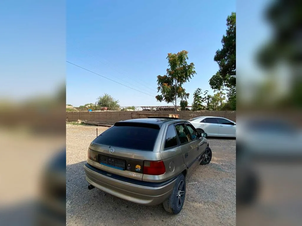 Opel Astra F