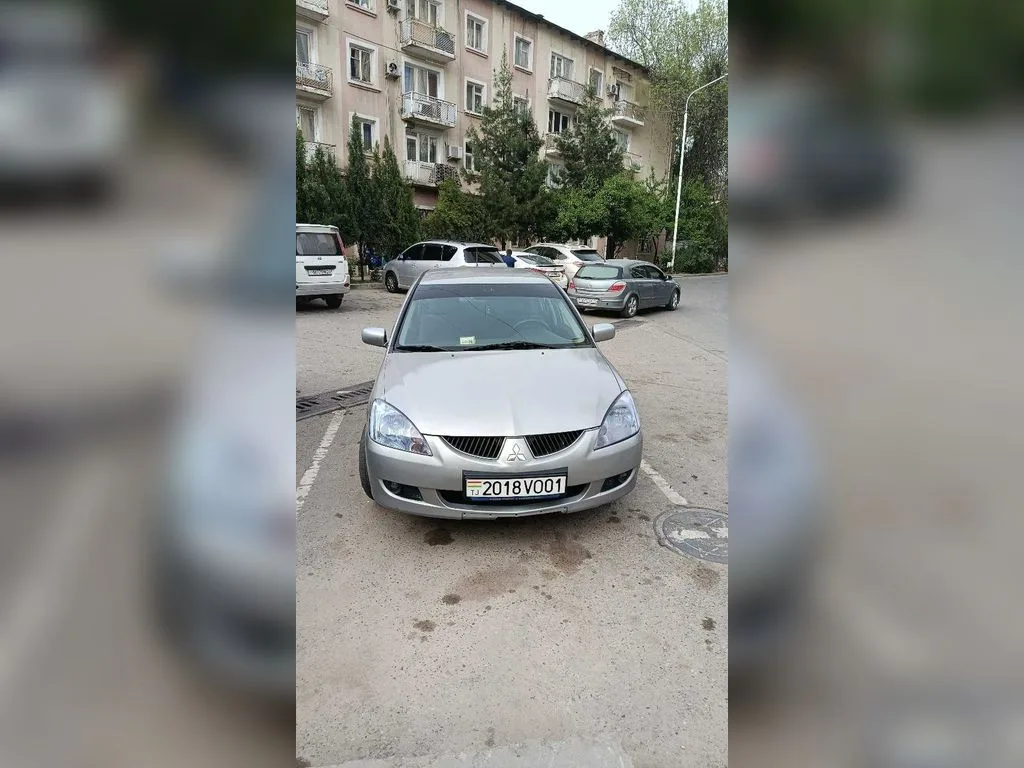 Mitsubishi Lancer