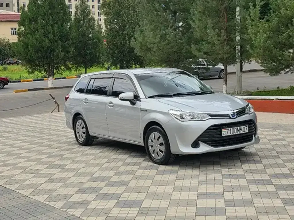 Toyota Fielder