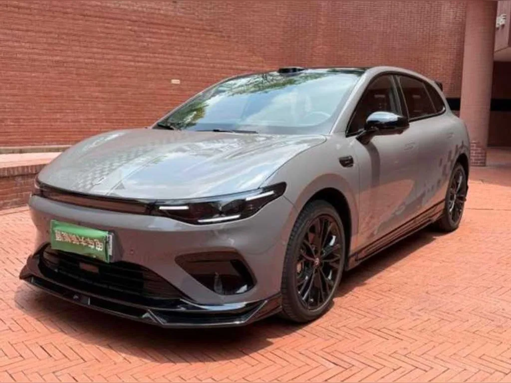 Leapmotor C11