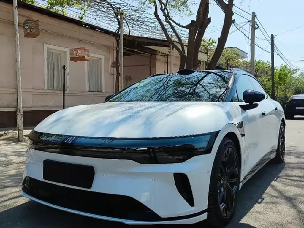Zeekr 007