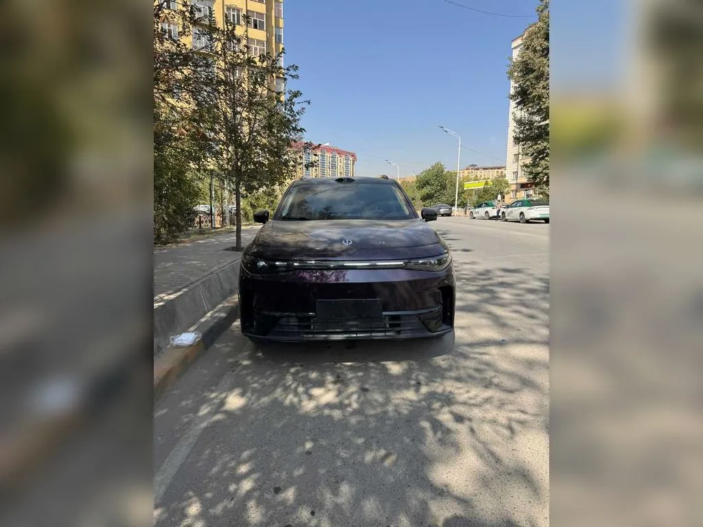 Leapmotor C16