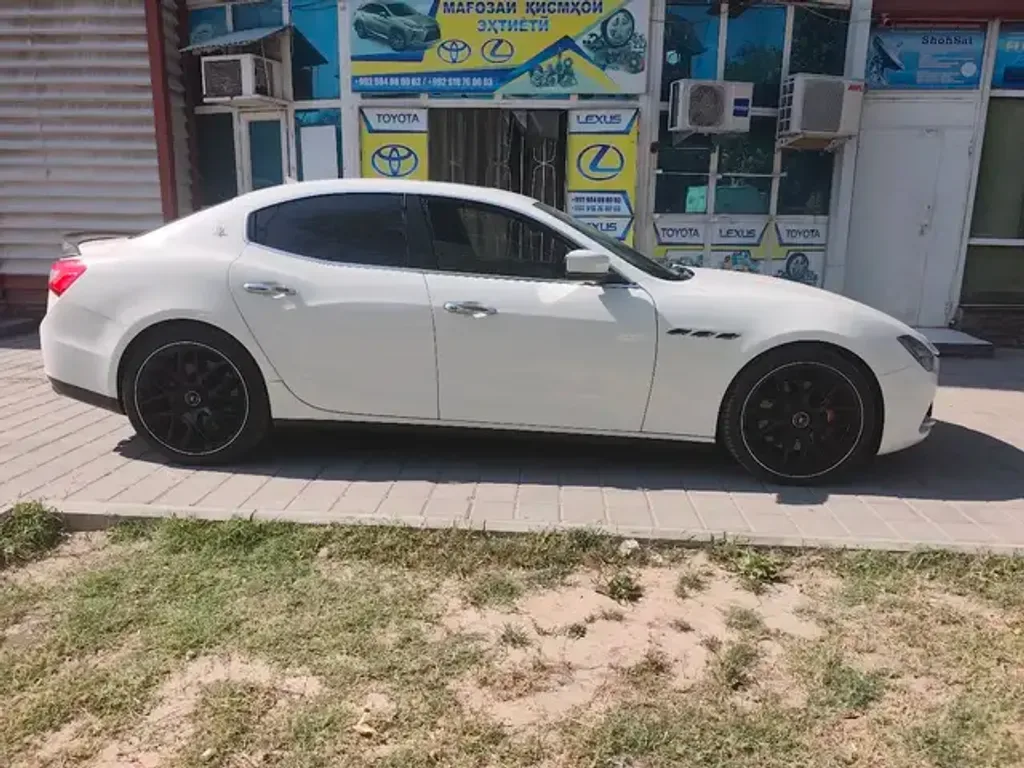 Maserati Ghibli