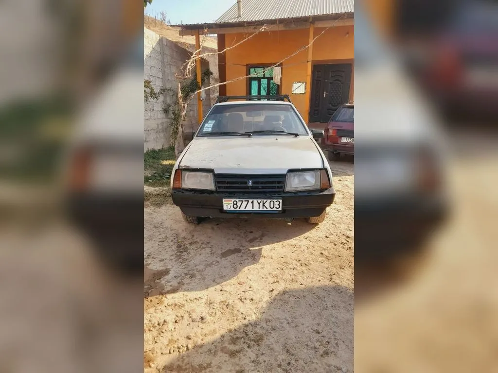 Lada 21099