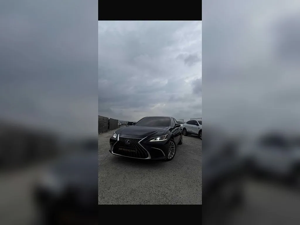 Lexus ES series