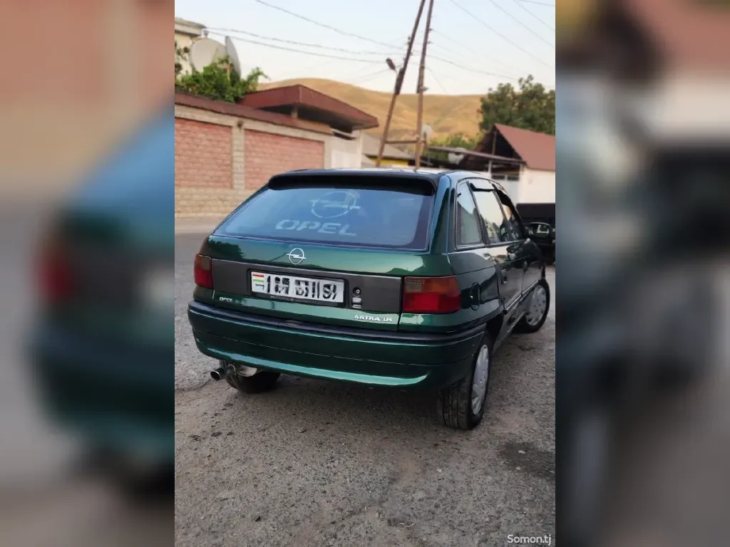 Opel Astra F