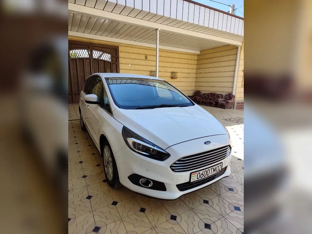 Ford S-Max