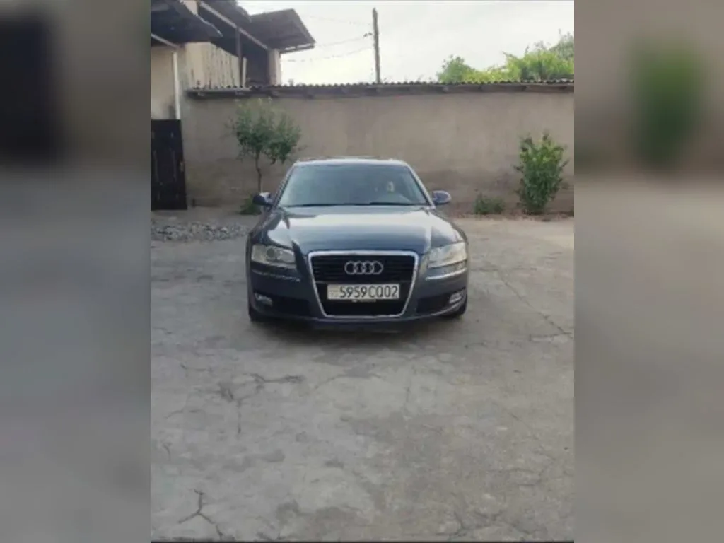 Audi A8