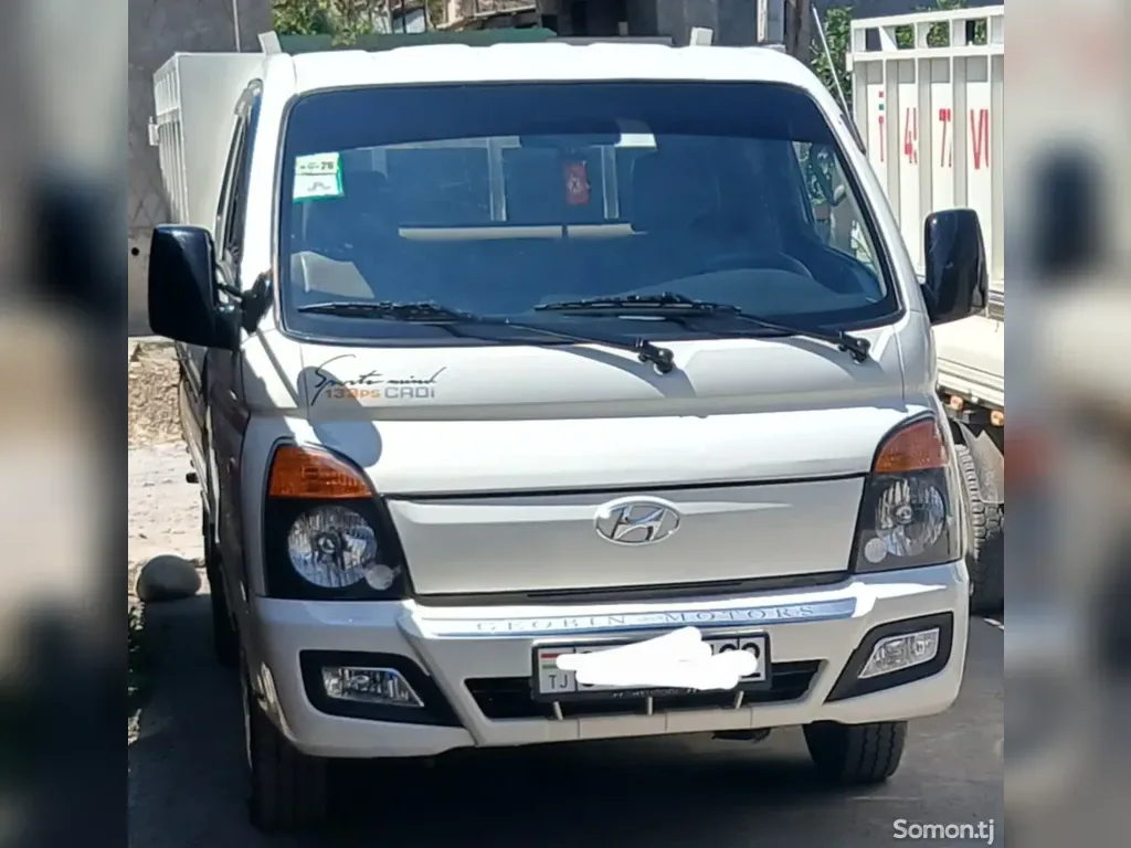 Бортовой автомобиль Hyundai Porter