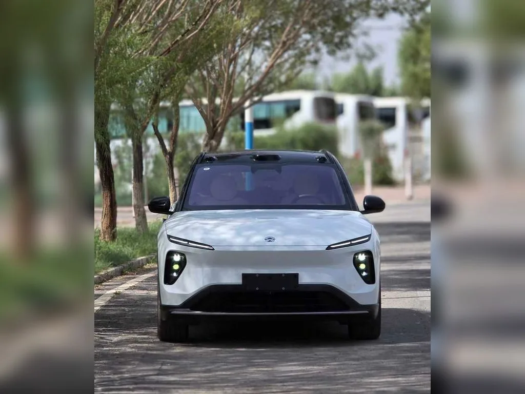 NIO ES6