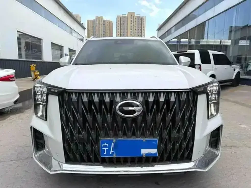 JAC Js8