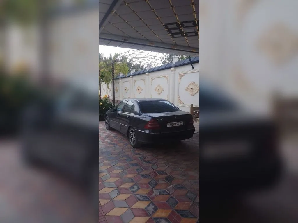 Mercedes-Benz C-Class