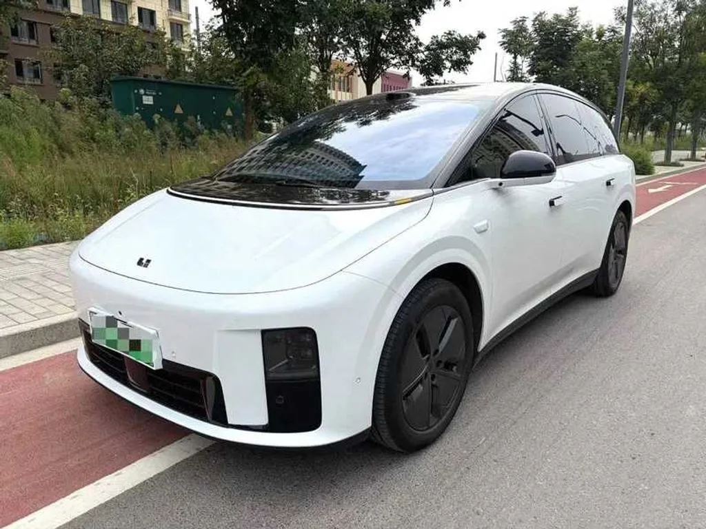 Li Auto i8, 2025 на заказ