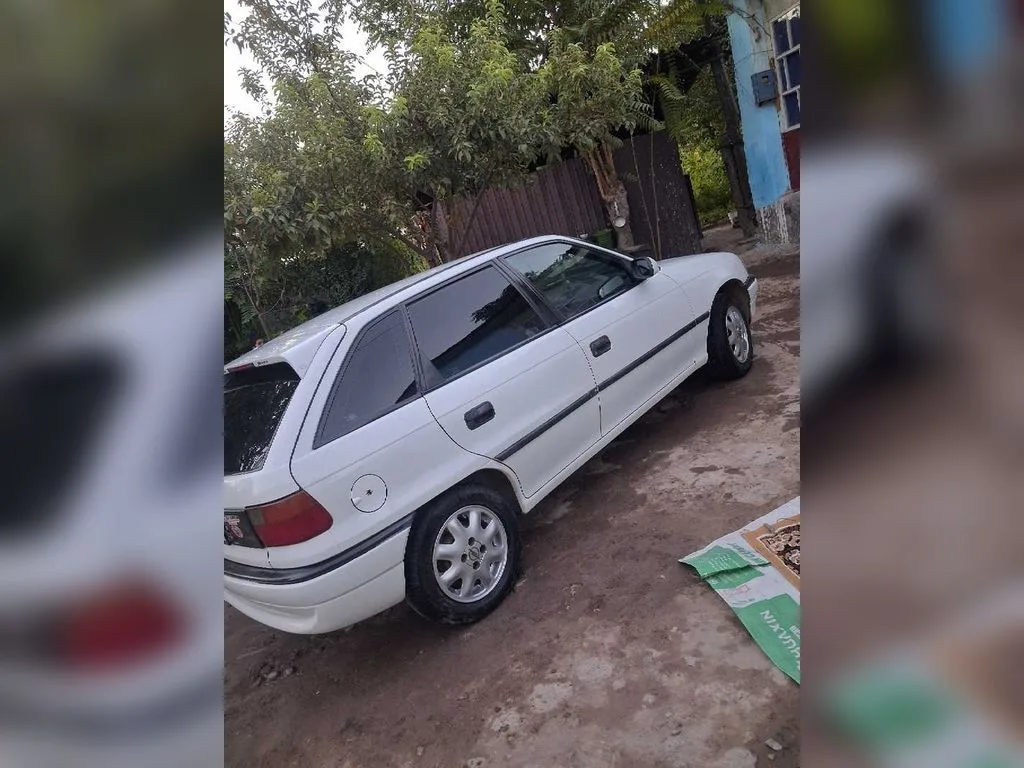 Opel Astra F