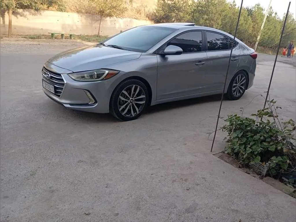 Hyundai Elantra