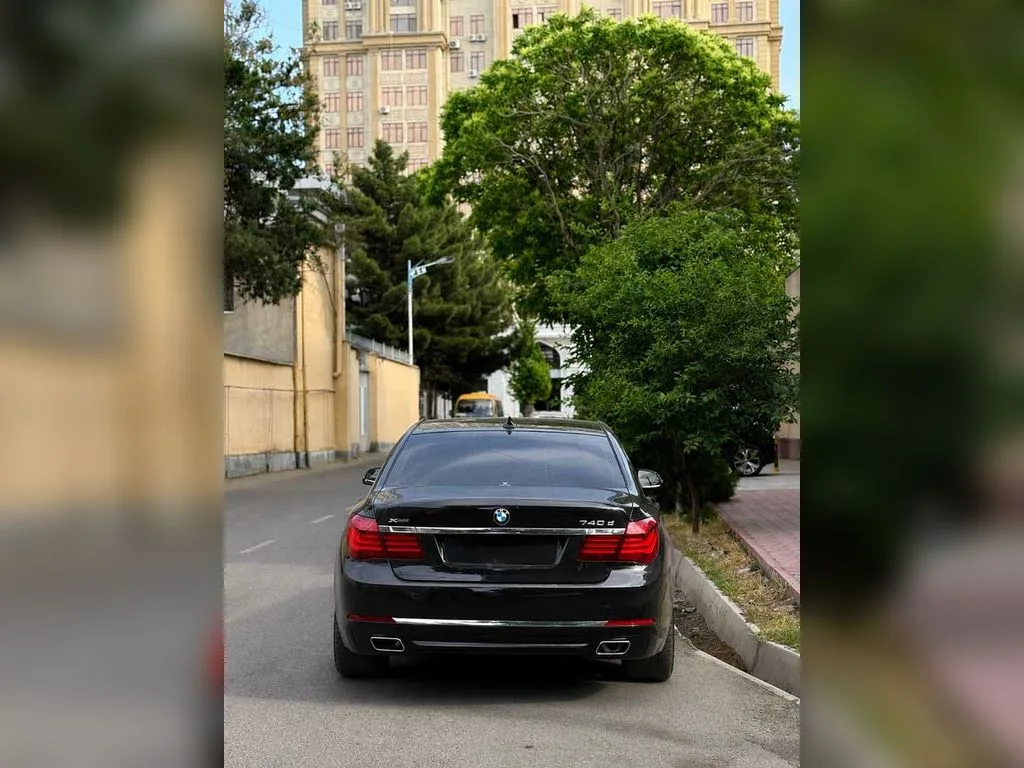 BMW 7 Series