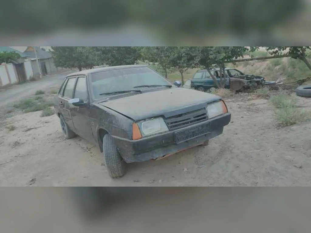 Lada 21099