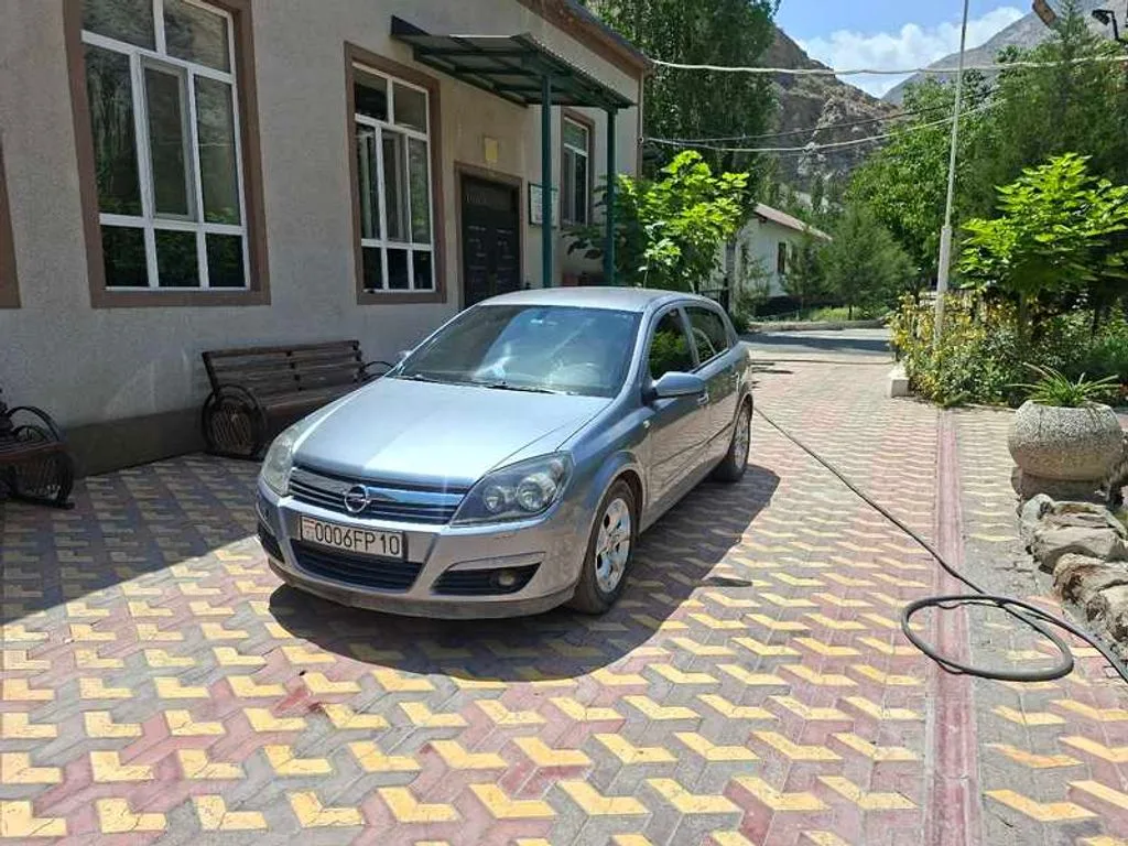 Opel Astra H