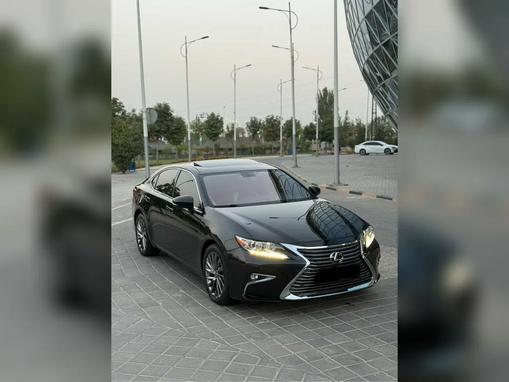 Lexus ES series