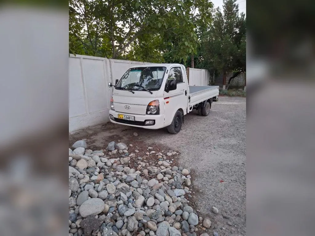 Бортовой автомобиль Hyundai Porter