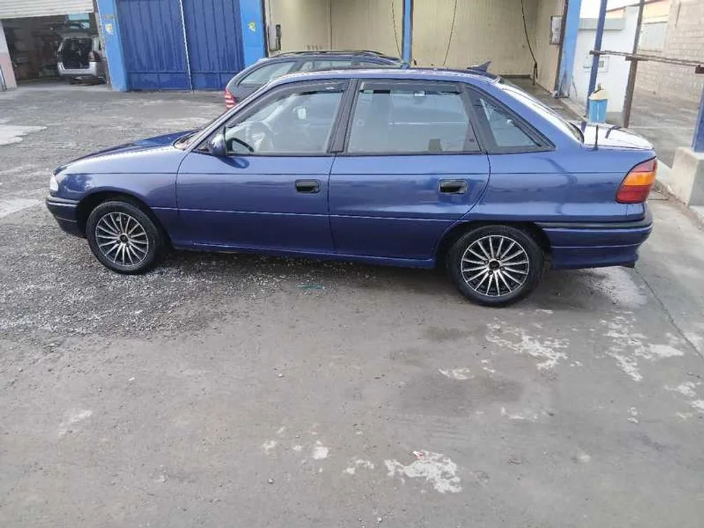 Opel Astra F