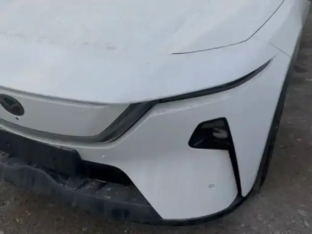 Mazda EZ 6
