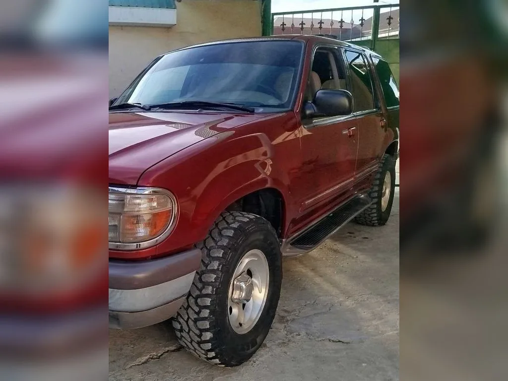 Ford Explorer