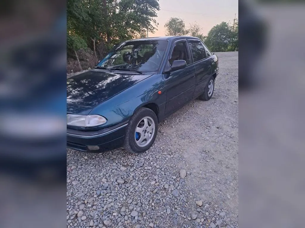 Opel Astra F