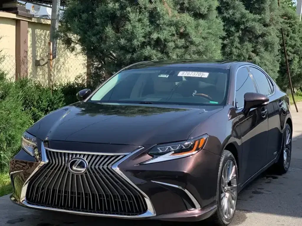 Lexus ES