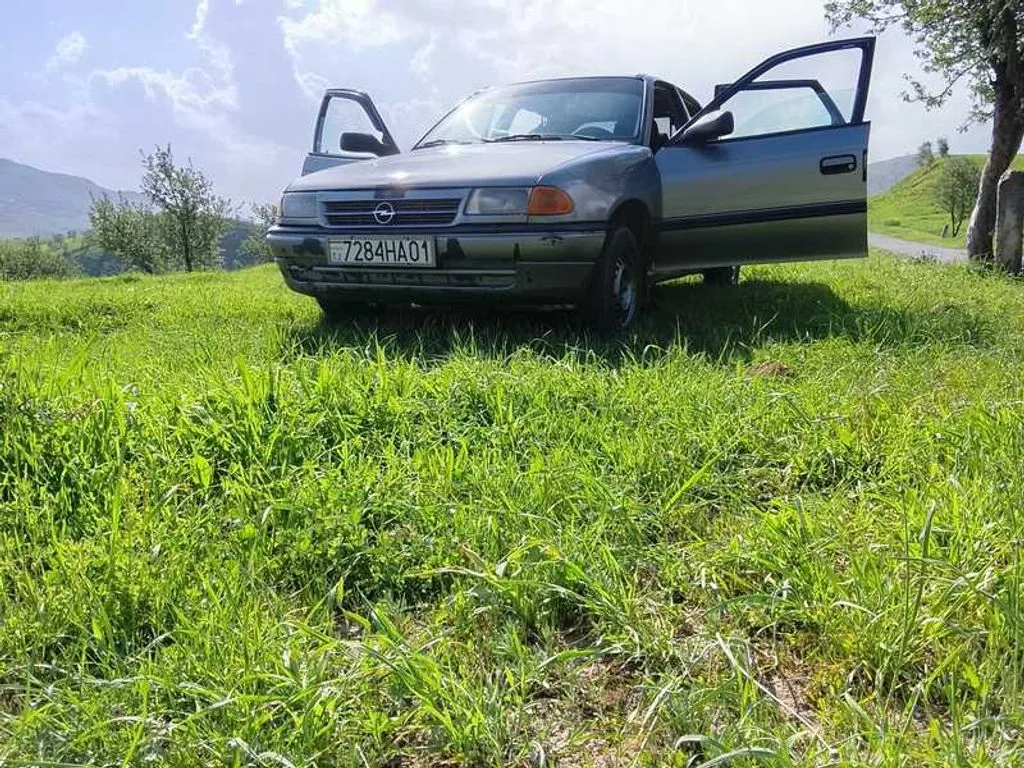 Opel Astra F