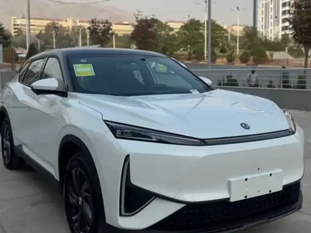 Dongfeng L7