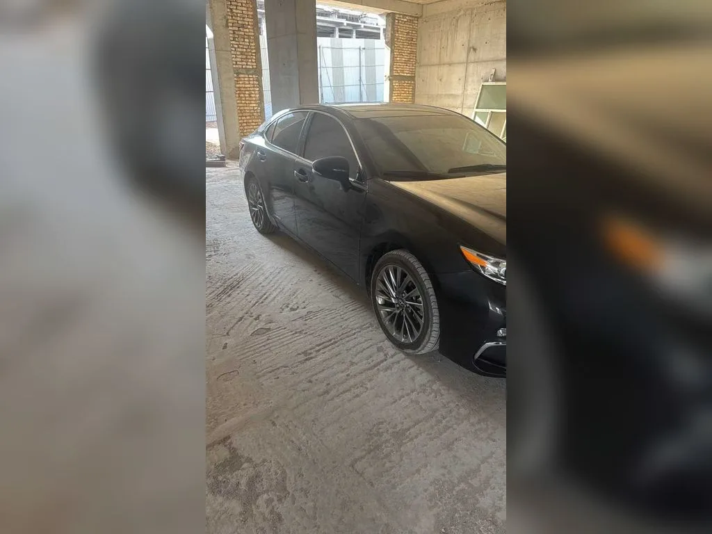 Lexus ES series