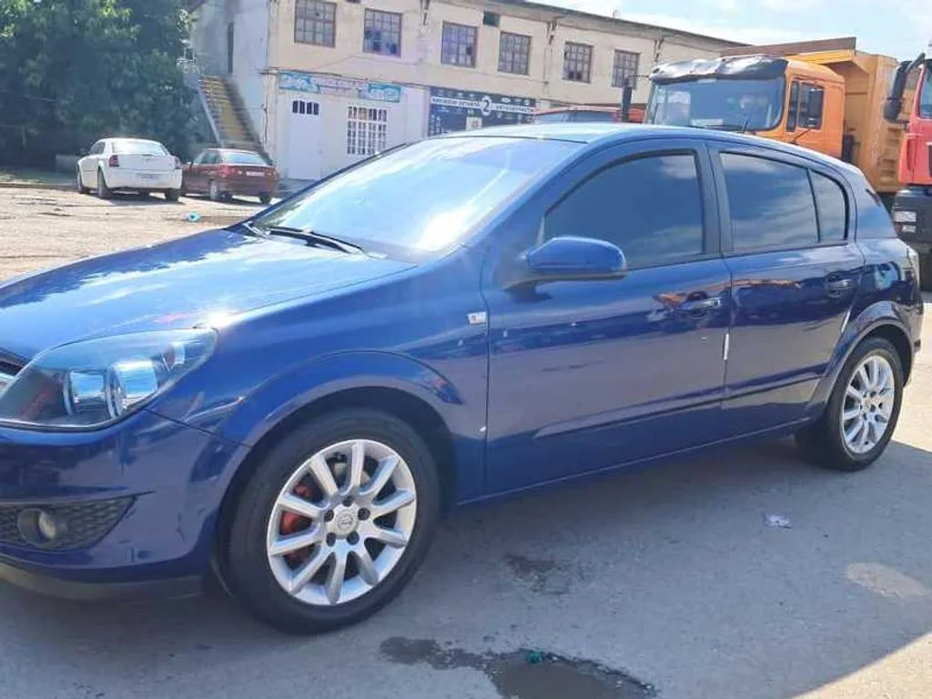 Opel Astra H