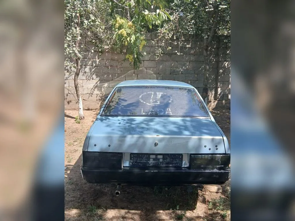 Lada 21099