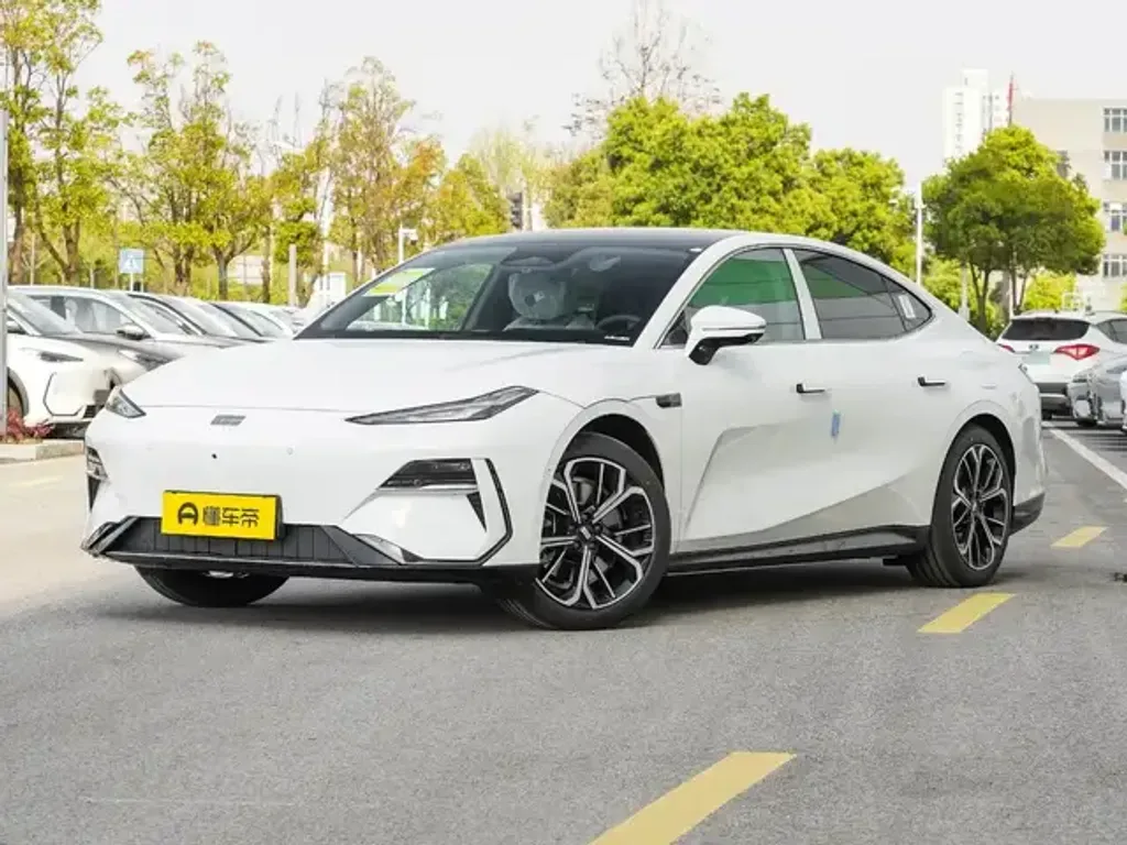 Geely Galaxy E8