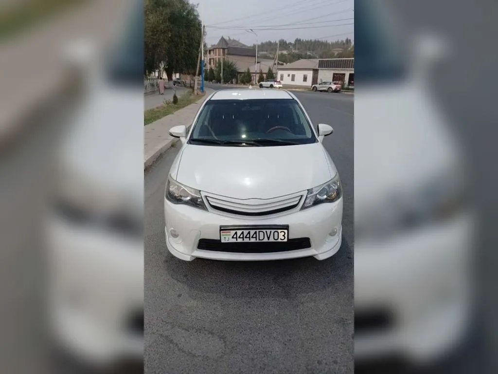 Toyota Fielder
