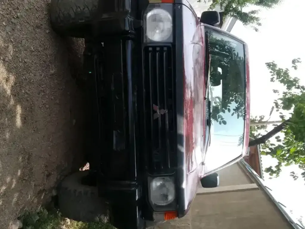 Mitsubishi Pajero JR